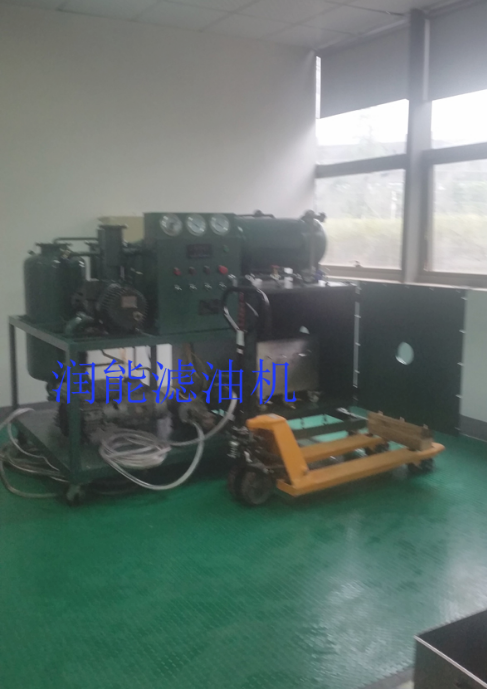 ZZ-3型X光機球管真空注油機在深圳市深圖醫學影像設備有限公司現場